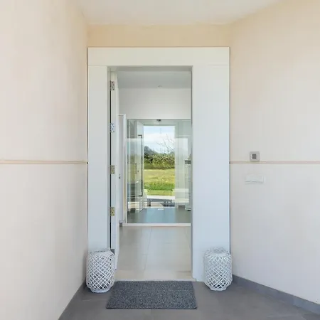 Casa Blanca Villa *